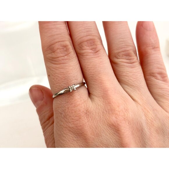 Dainty Minimalist Solitaire 925 Sterling Silver Vintage Ring - sz 9 - Picture 9 of 14